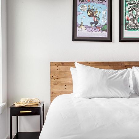 Melody By Avantstay Peloton Included Sleek Home Остин Екстериор снимка