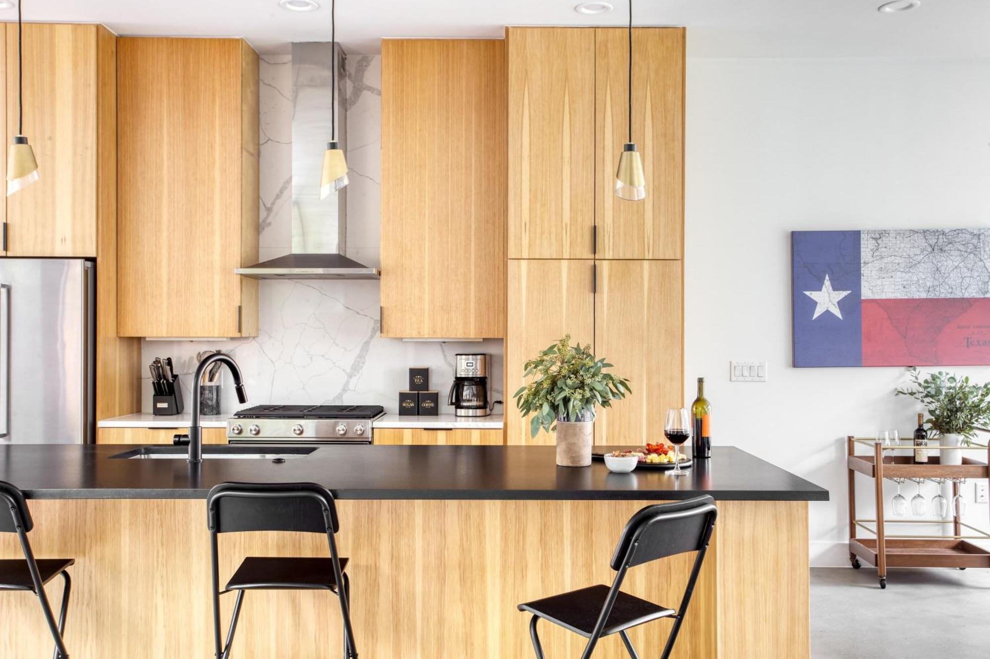 Melody By Avantstay Peloton Included Sleek Home Остин Екстериор снимка