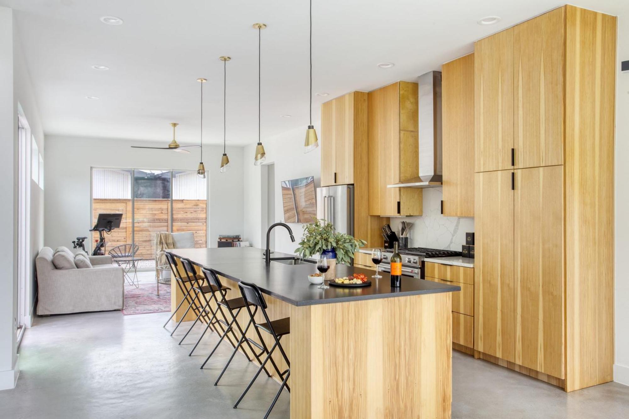 Melody By Avantstay Peloton Included Sleek Home Остин Екстериор снимка