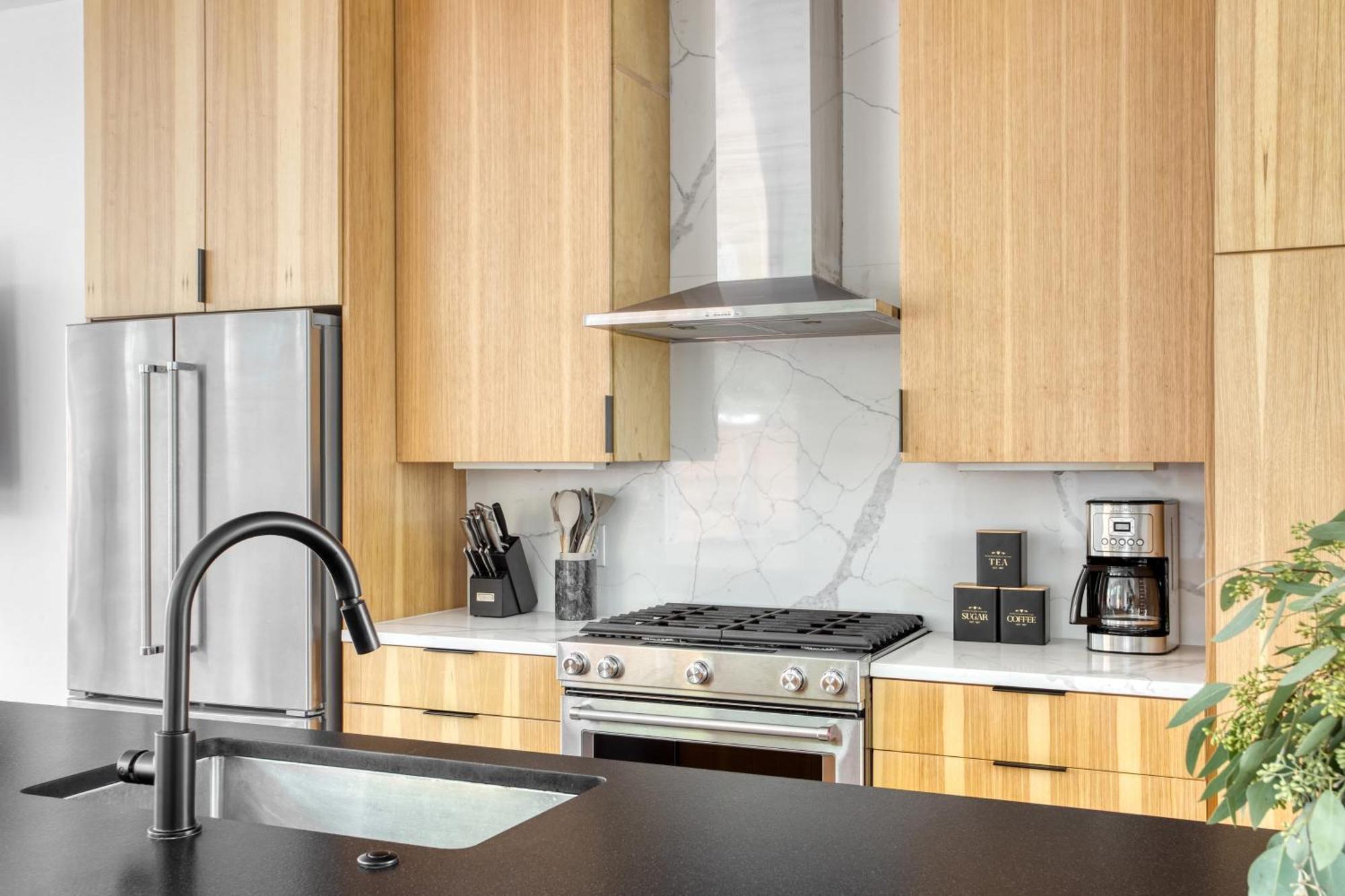 Melody By Avantstay Peloton Included Sleek Home Остин Екстериор снимка